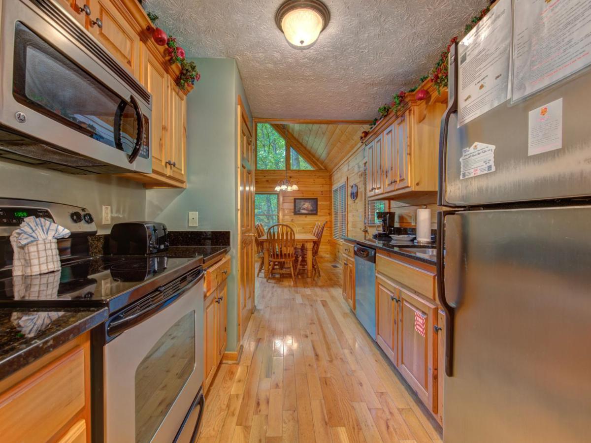 Bear'S Corner, 3 Bedrooms, Wifi, Pool Table, Hot Tub, Wifi, Sleeps 10 Gatlinburg Luaran gambar