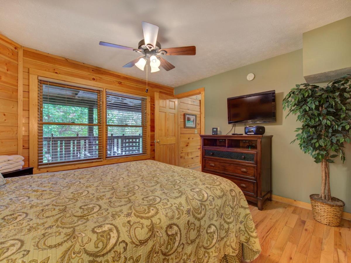 Bear'S Corner, 3 Bedrooms, Wifi, Pool Table, Hot Tub, Wifi, Sleeps 10 Gatlinburg Luaran gambar